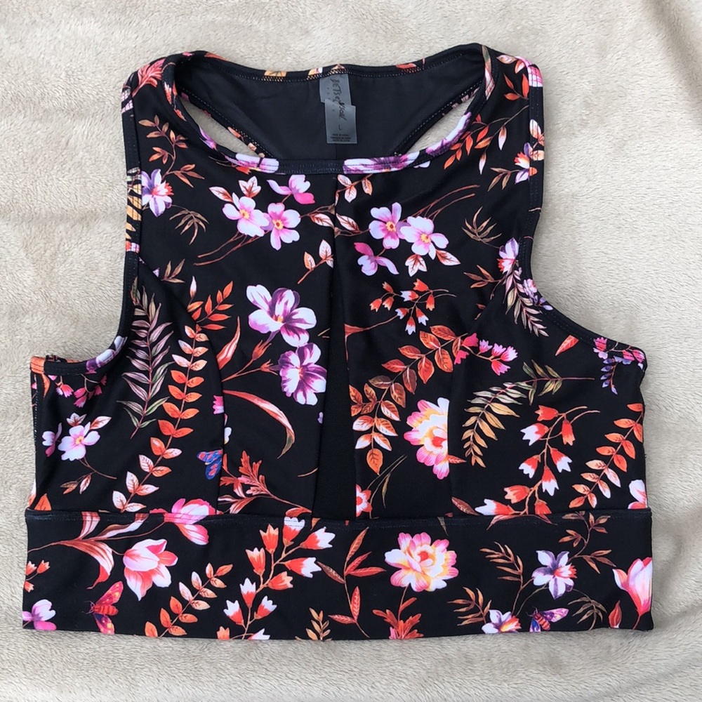 BETSEY JOHNSON Performance Crop Athletic Tank Top with Tropical Floral Pattern